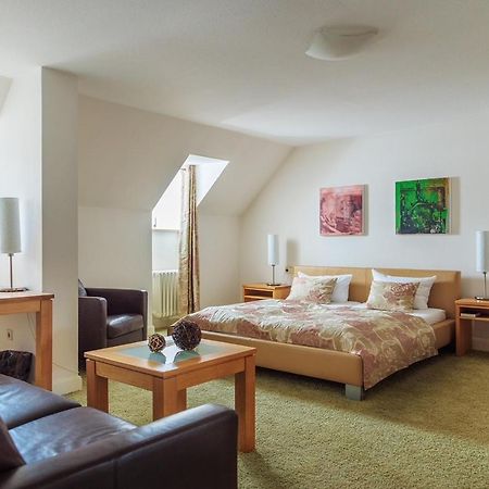 Zum Simonbraeu Hotel Битбург Екстериор снимка